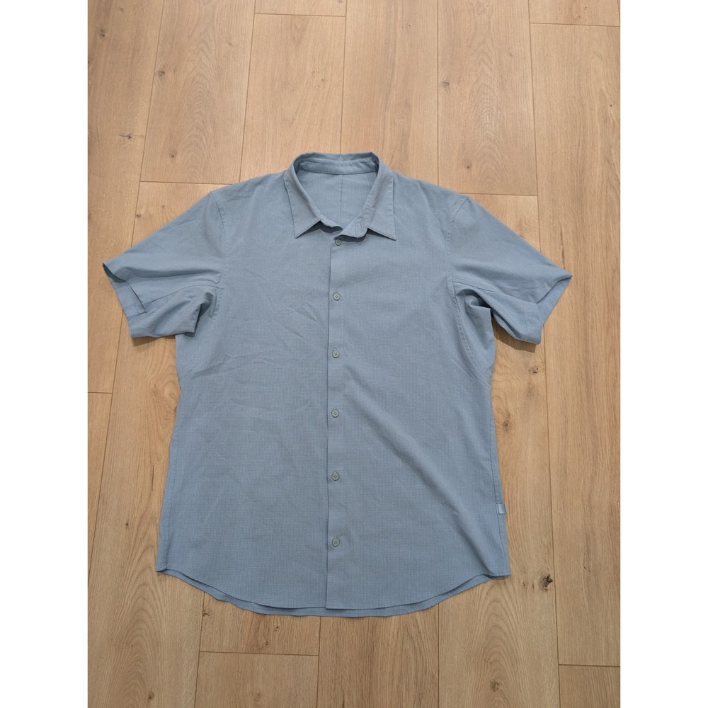 Lululemon Airing Easy Short Sleeve Button Down Shirt Mens XL Light Blue Preppy
